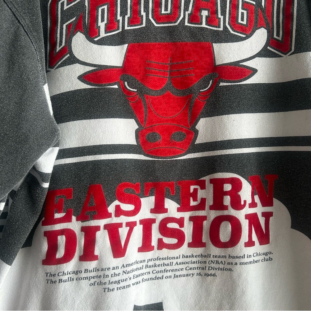 Vintage 90s Chicago Bulls Sweatshirt All Over Print Crew Neck Basketball NBA XXL - Picture 9 of 13